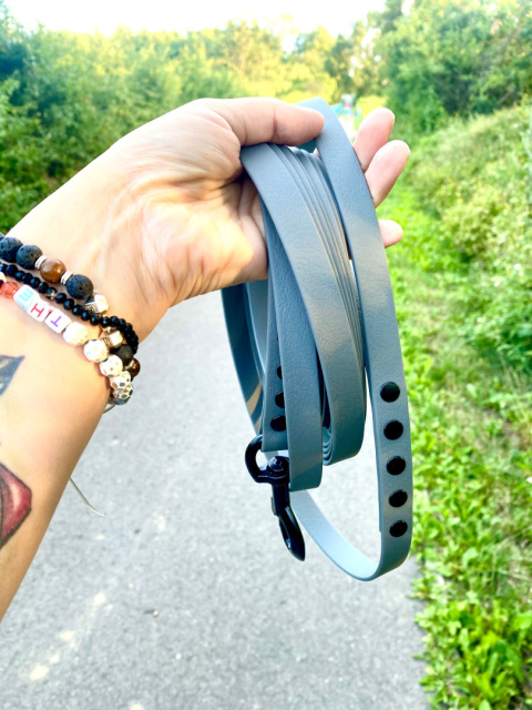 Linka treningowa dla psa 20 mm szary 5 metrów